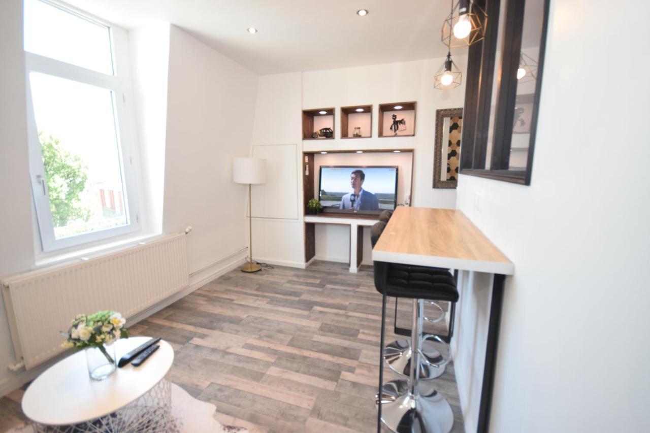 Design Appart - Hyper Centre - Tram - Free Wifi - Lerelaisdodile21 Valenciennes Buitenkant foto