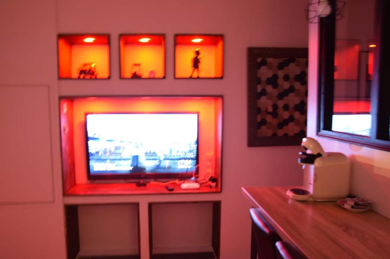 Design Appart - Hyper Centre - Tram - Free Wifi - Lerelaisdodile21 Valenciennes Buitenkant foto